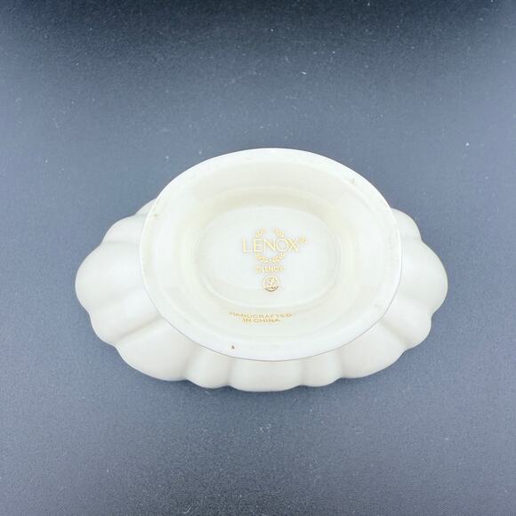 Lenox Ivory Scalloped Pedestal Bowl with Gold Trim – Handcrafted China – 4” - Picture 4 of 7
